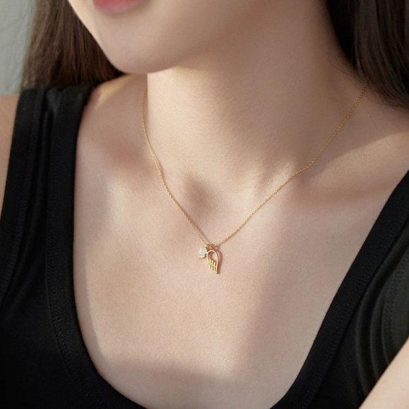 Angel Wing Necklace - 925 Sterling Silver Gold Plated - Picture 3 of 5